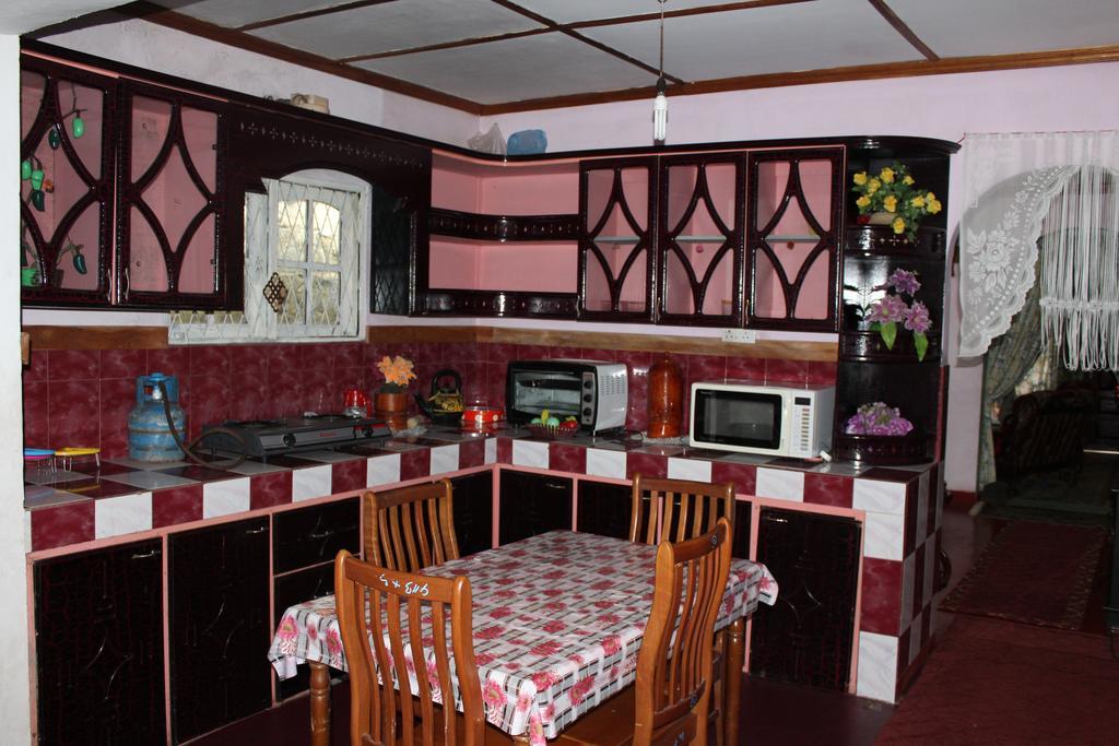 Hotel Crystal Mounts à Nuwara Eliya Extérieur photo