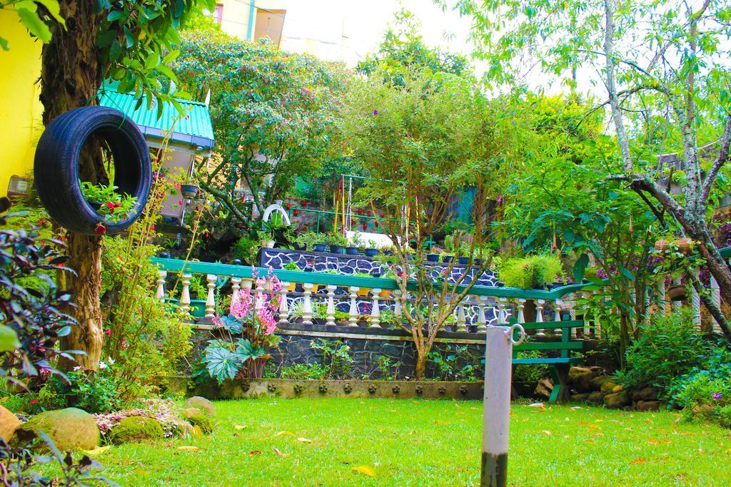 Hotel Crystal Mounts à Nuwara Eliya Extérieur photo
